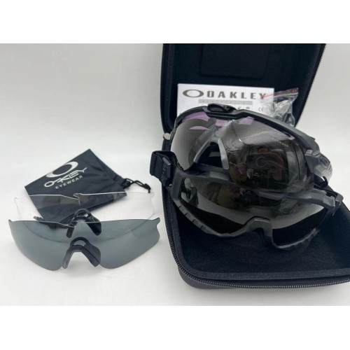 Тактические ударопрочные очки OAKLEY в Симферополе
